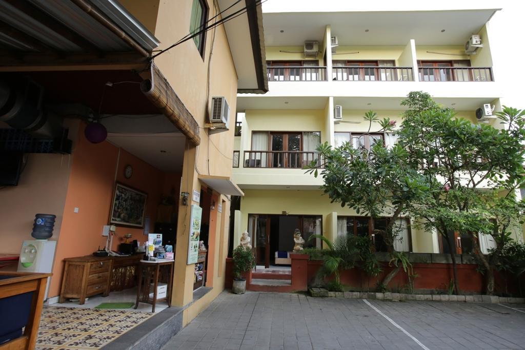 Reddoorz @ Pantai Cemara Sanur Hotel Exterior photo
